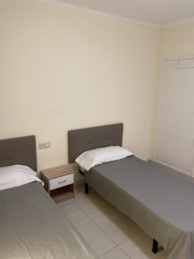 Apartamento A 200 M De La Playa Appartamento Roses Esterno foto